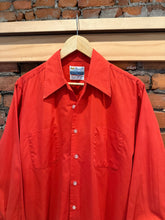 Load image into Gallery viewer, True Vintage Grants Menswear Loop Collar Red Shirt (M)
