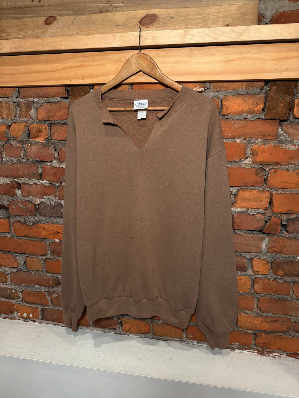 Vintage Artisans Brown Cut Collar Crewneck (M)