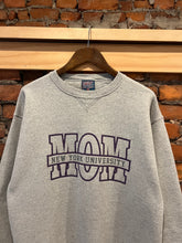 Load image into Gallery viewer, Vintage NYU Mom Crewneck (L)
