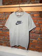 Load image into Gallery viewer, Vintage Y2K Nike Gray T-Shirt (L)
