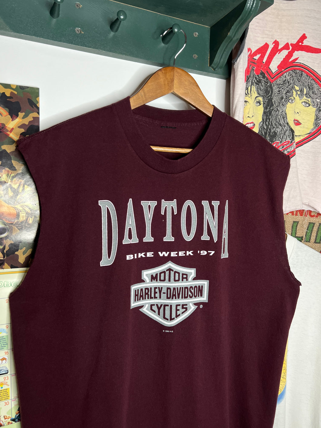 Vintage 1997 Daytona Harley Cutoff Shirt (XL)