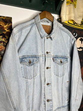 Load image into Gallery viewer, Vintage Levi’s Jean Jacket (M)
