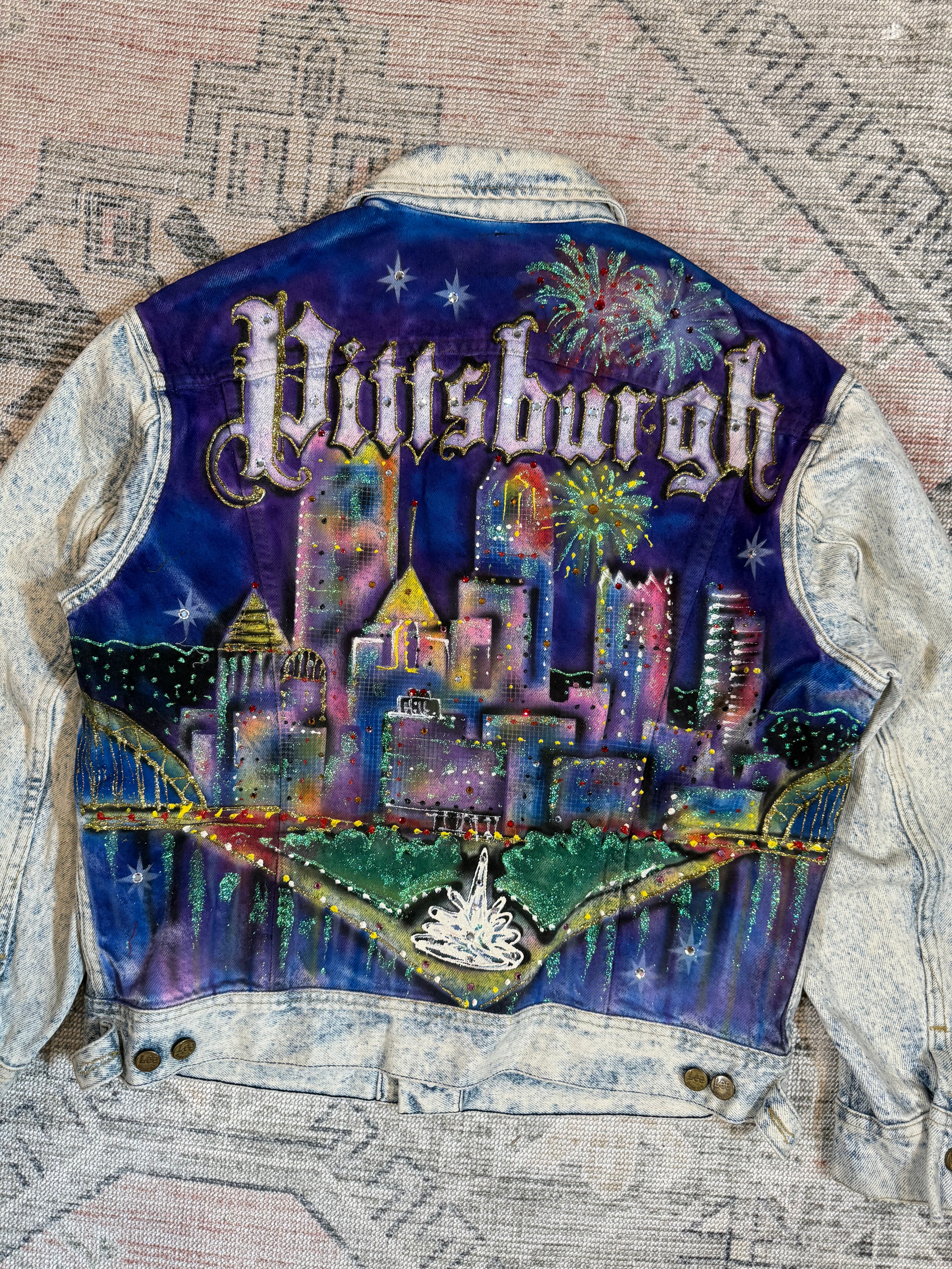 Vintage 1992 Pittsburgh Bedazzled Hand Painted Lee Jean Jacket (M)