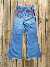 Load image into Gallery viewer, Vintage 70s Embroidered Womens Flare Jeans (29x31)
