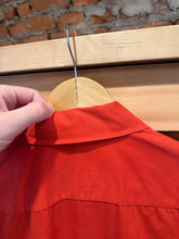 Load image into Gallery viewer, True Vintage Grants Menswear Loop Collar Red Shirt (M)

