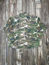 Load image into Gallery viewer, Vintage Ranger Camo Button Up Shirt (XL)

