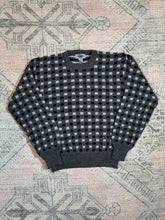 Load image into Gallery viewer, Vintage Hemingway Point Pattern Sweater (L)

