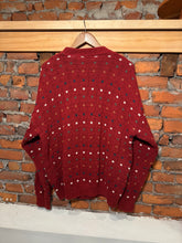 Load image into Gallery viewer, Vintage Van Heusen Red Pattern Knit Sweater (XL)
