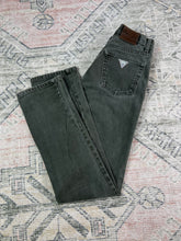 Load image into Gallery viewer, Vintage Guess Green Jeans (28x33)
