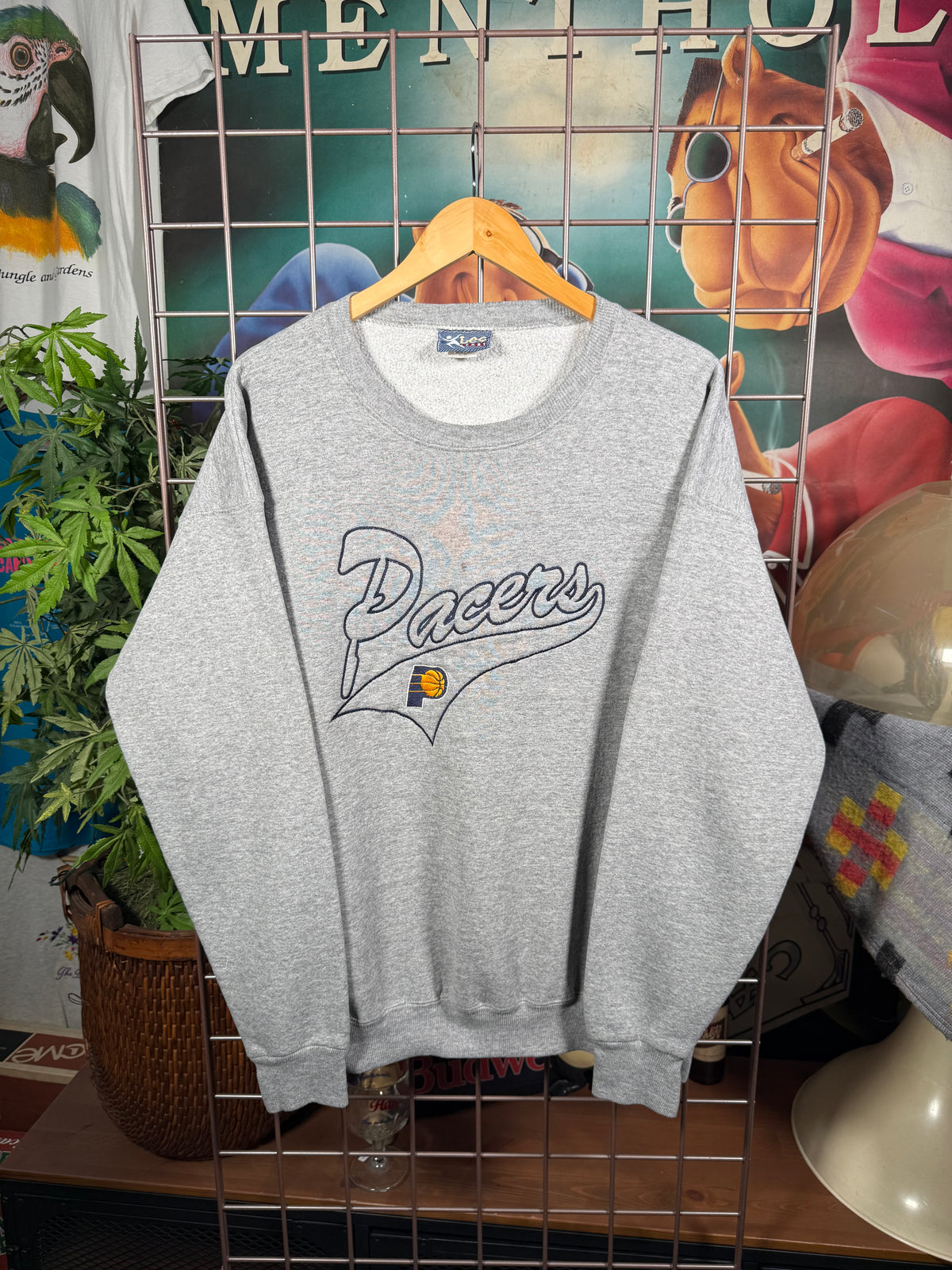 Vintage 90s Indiana Pacers Embroidered Crewneck (XL)