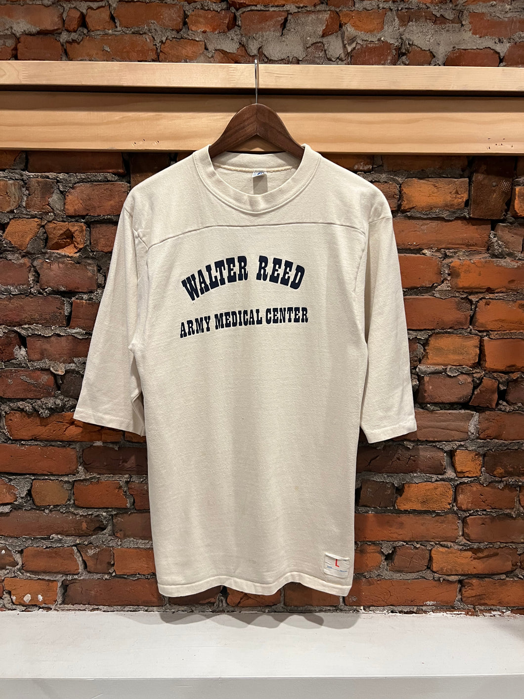 True Vintage Walter Reed Army Medical Center Shirt (M)