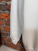 Load image into Gallery viewer, Vintage 80s Duke Mom Crewneck (M/L)
