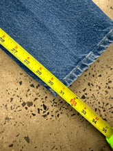 Load image into Gallery viewer, Vintage Carhartt Jeans (30x31)
