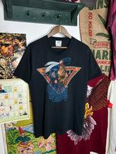 Load image into Gallery viewer, Vintage Early 90s Native American Tee (M)

