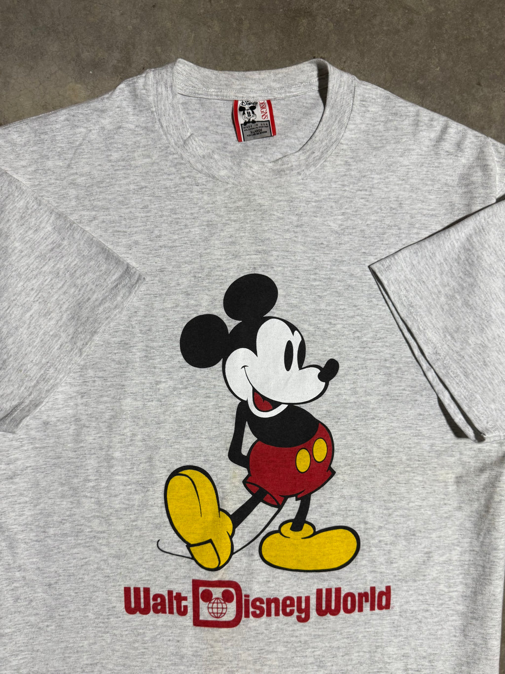 Vintage 90s Mickey Mouse Disney World Shirt (XL)