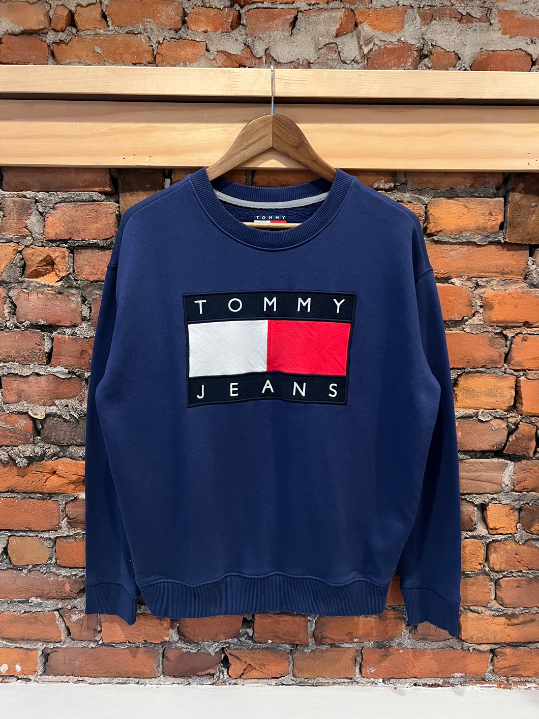 2000s Stitched Tommy Hilfiger Crewneck (WS)