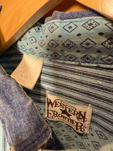 Load image into Gallery viewer, Vintage Western Frontier Pattern Button Down Shirt (L)
