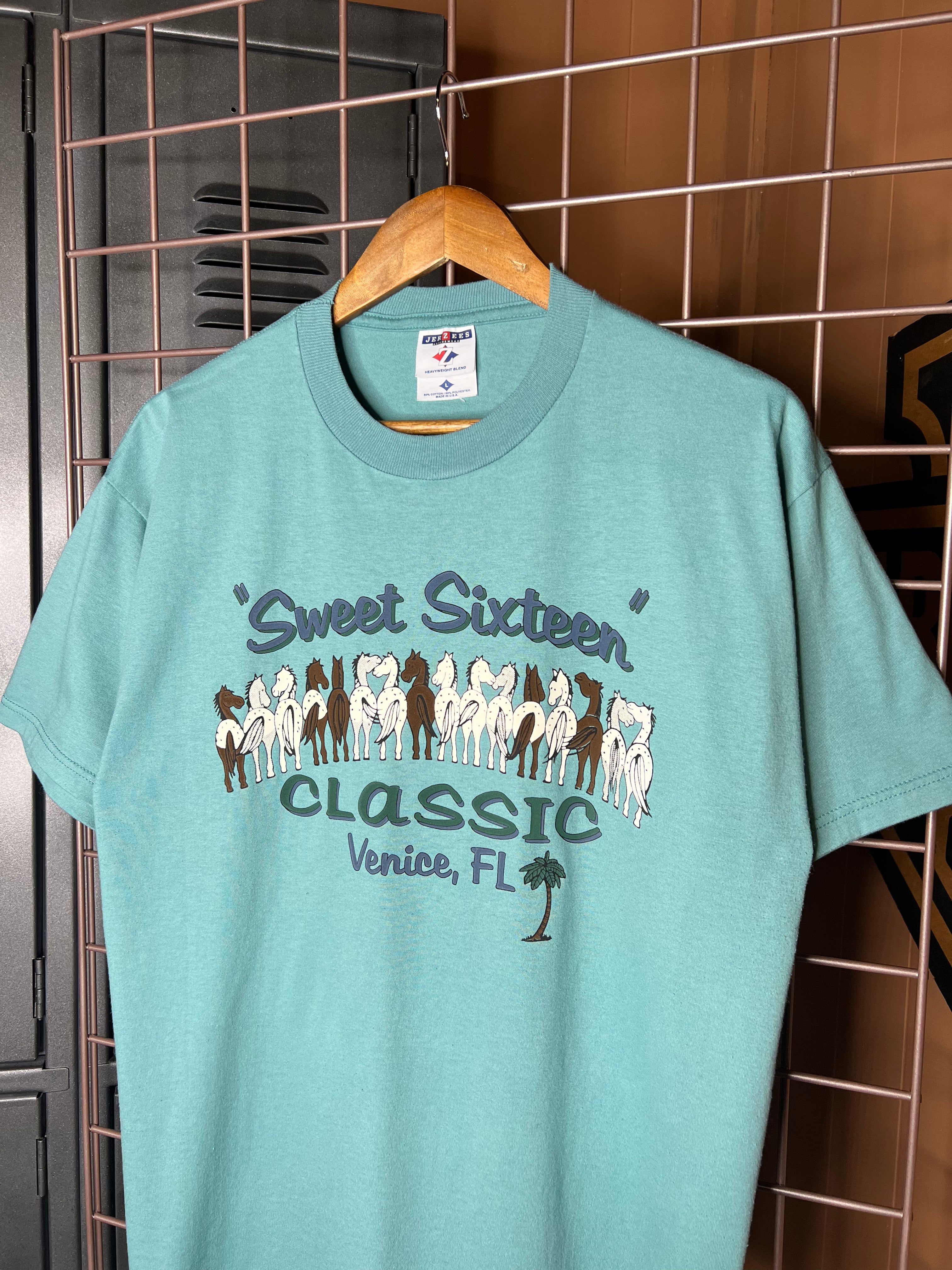 Vintage Sweet Sixteen Horse Race Tee (L)